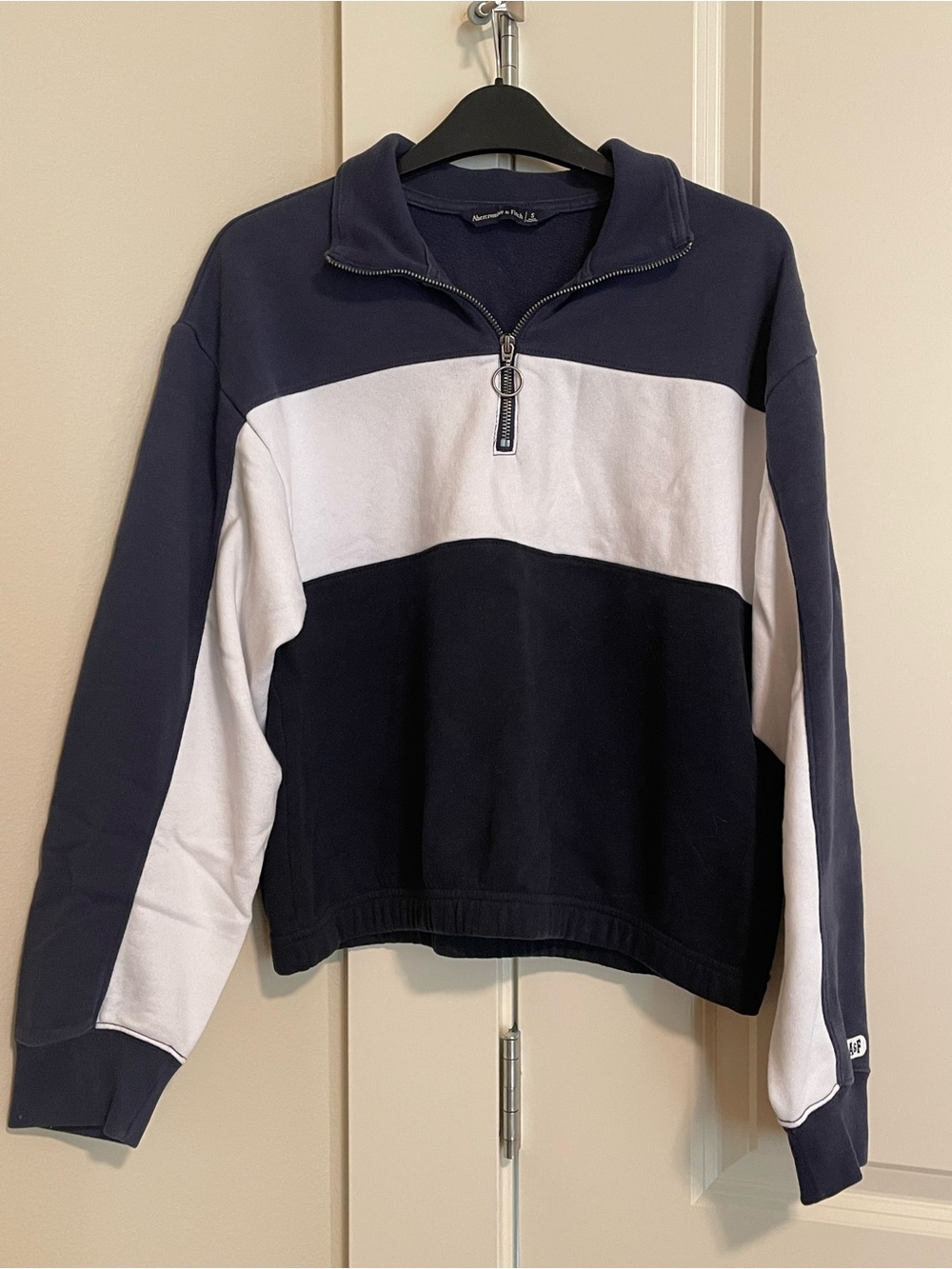 Abercrombie A&F Women’s Navy / White Half Zip Sweatshirt